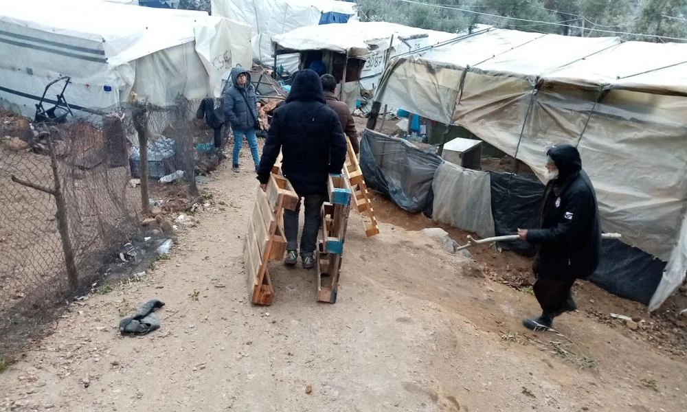 Μόρια: Νέα αιματηρή συμπλοκή μεταναστών με νεκρό Αφγανό